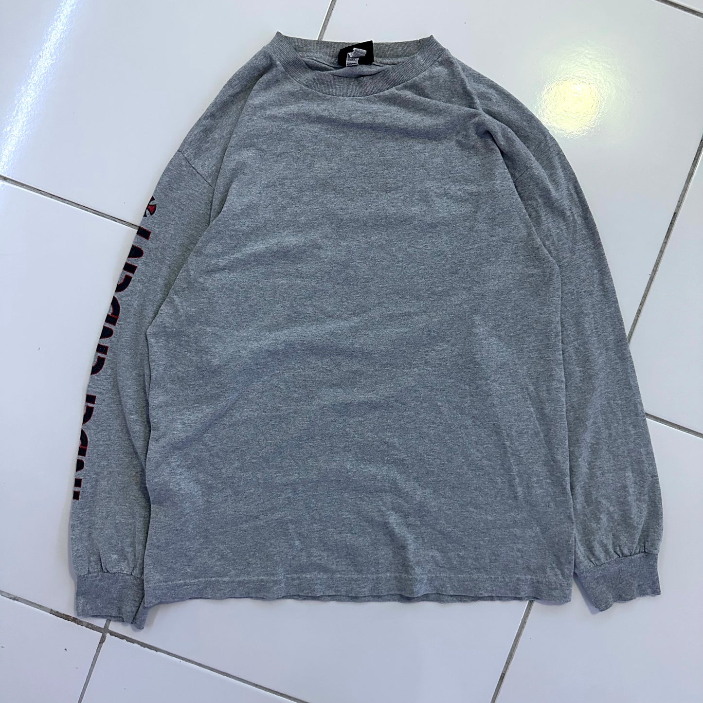 M | Independent Crewneck