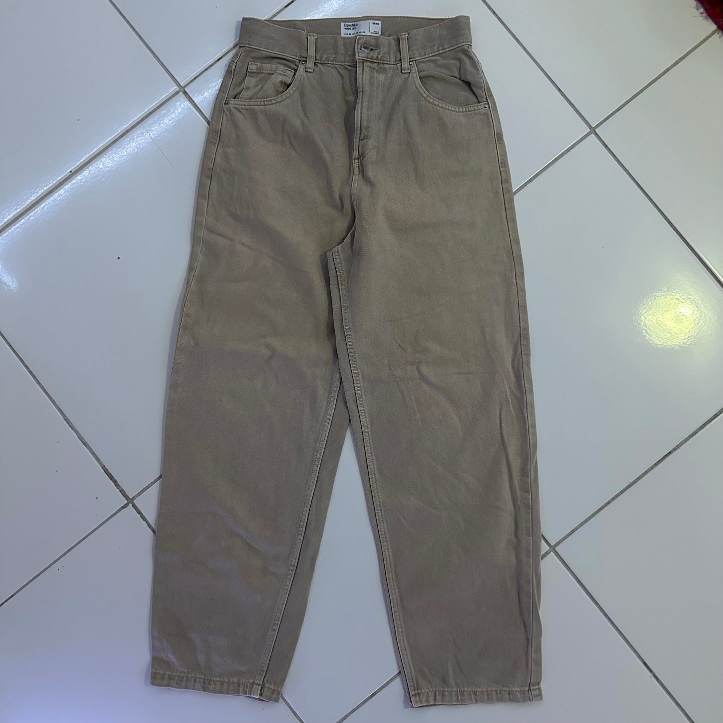 30 x 32 | Bershka Wide Leg Beige