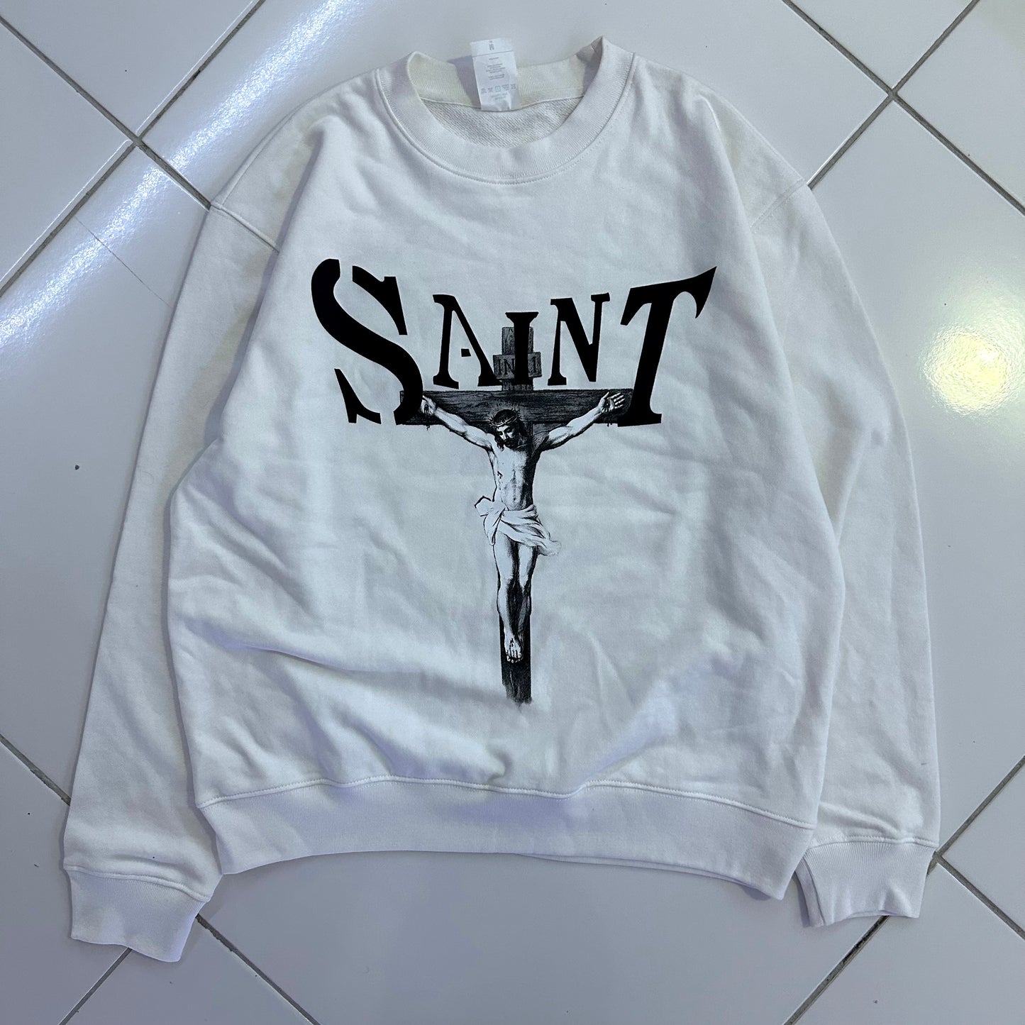 M | Saint Crewneck