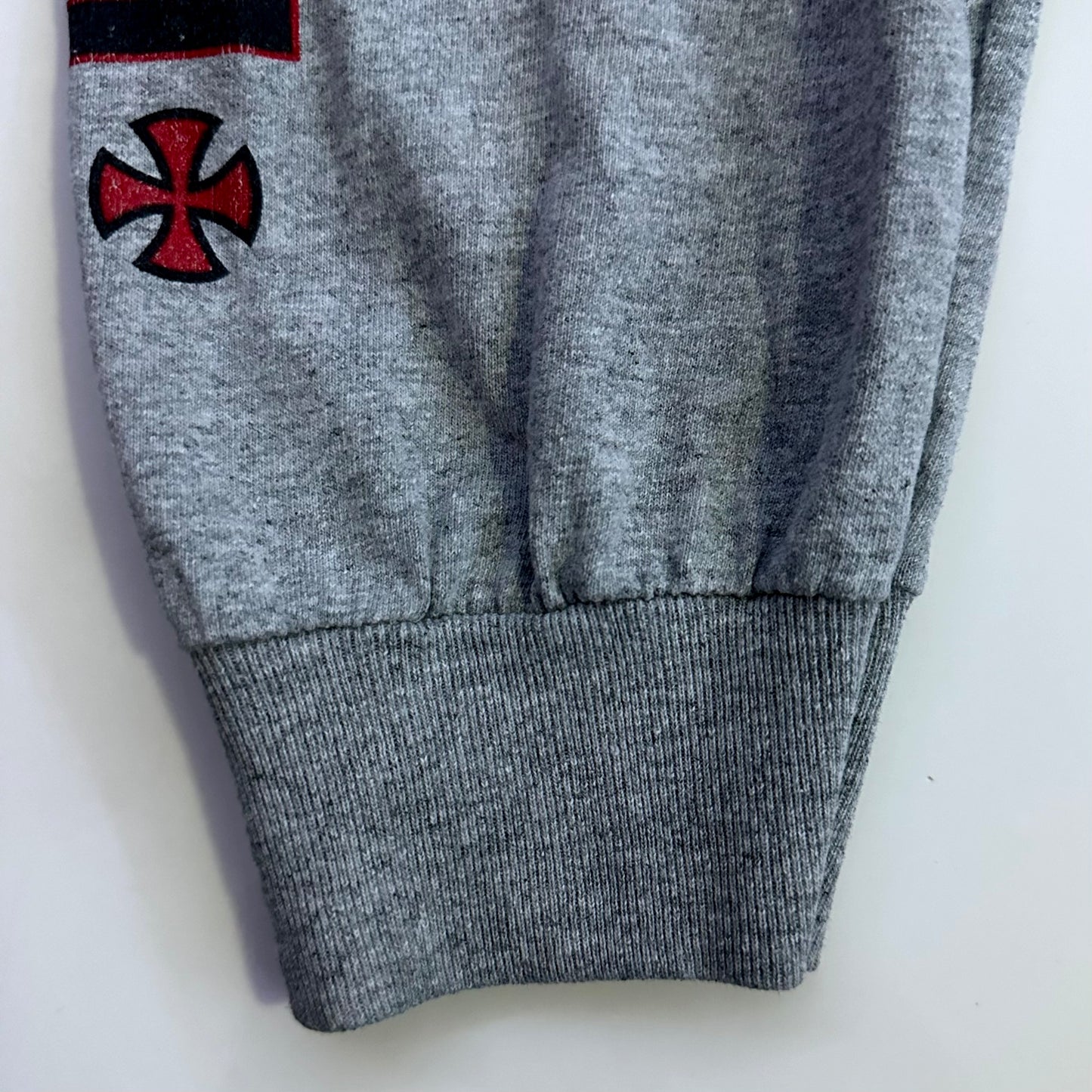M | Independent Crewneck
