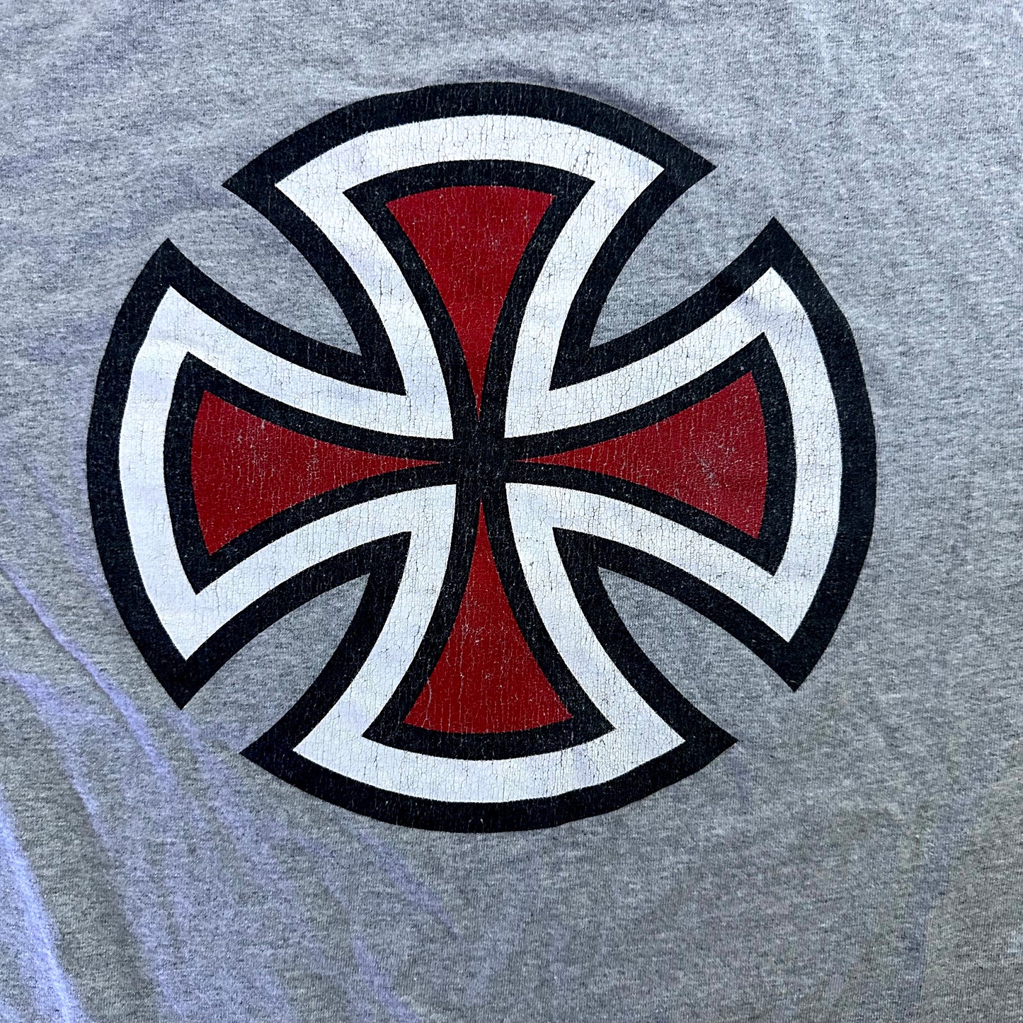 M | Independent Crewneck