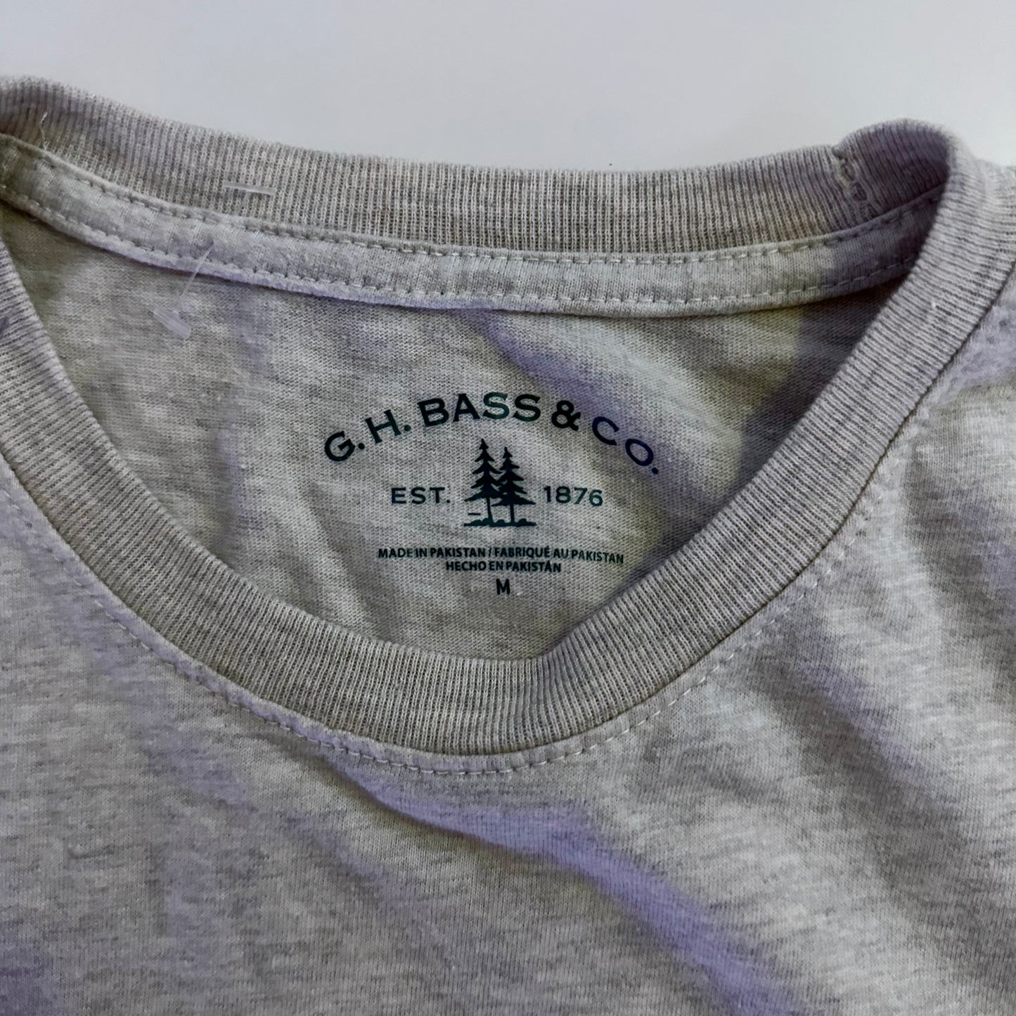 M | G. H. Bass & Co T-Shirt